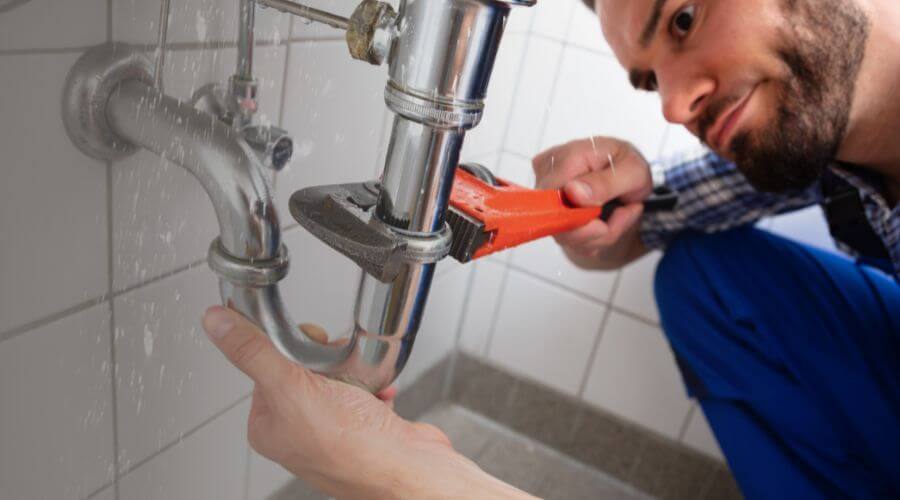 Professional same day plumber services in De Witt, IA